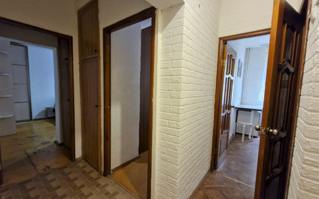 2Kh Komn Na Oranzhereynoy Flat