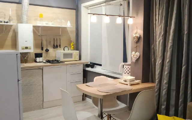 Solnechnaya Studiya Irina Apartments