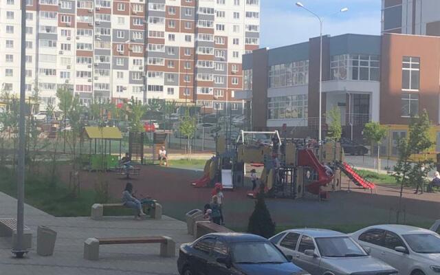 Na Alekseya Matveykina 4 Flat
