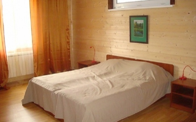 Частный дом на озере