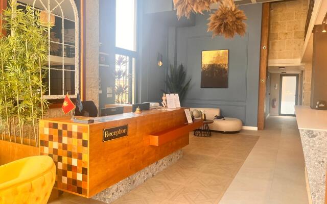 Invictus Hotel