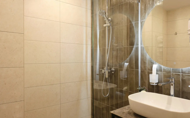 Hotel Zvezda