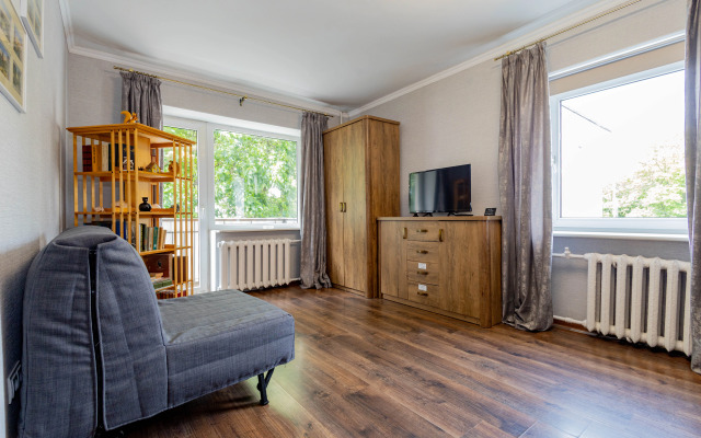Chernyahovskogo 20 Apartments
