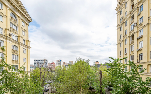 Апартаменты Кварт-Отель, Бережковская Набережная 12