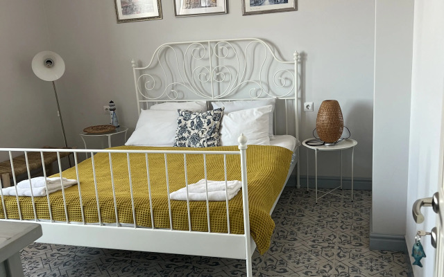 Simiram Guest House