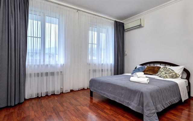 Dvukhkomnatnaya Turisticheskaya 6 Flat