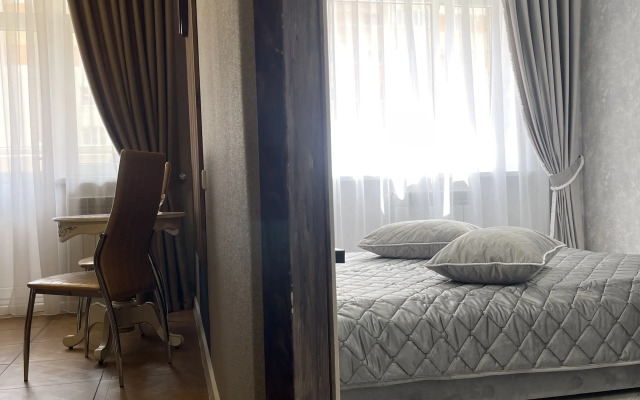 Na Rogozhnikova 3 (HouseVip26) Flat