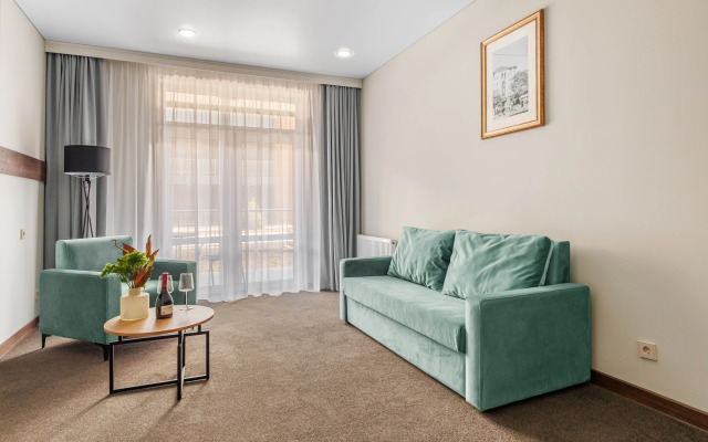 Отель Космос Ла Валли