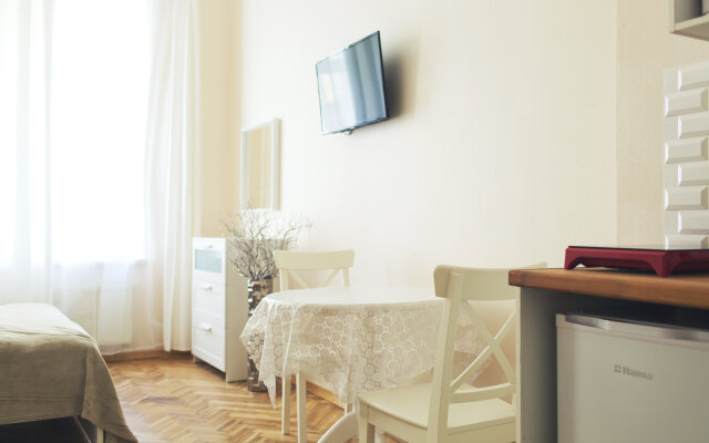 Апартаменты Griboedov 3