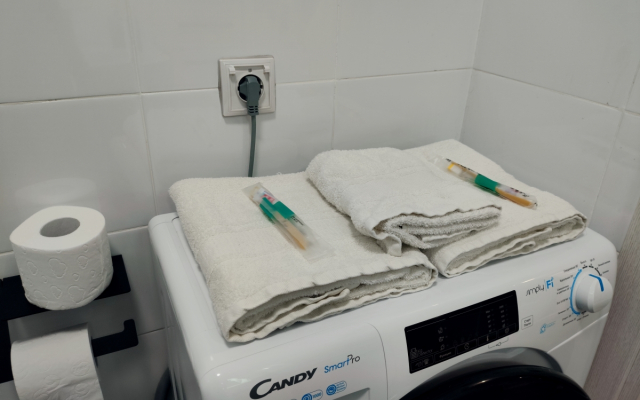 Квартира студия на 17 этаже