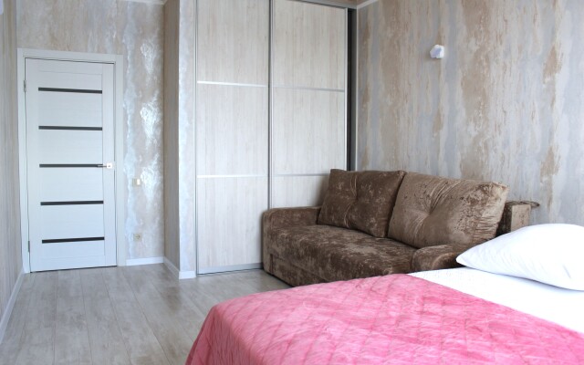 Svetlaya Na Pervoy Linii S Vidom Na Volgu Flat