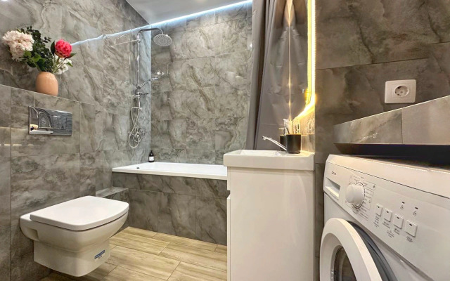 Апартаменты Комфортная возле МВДЦ Сибирь