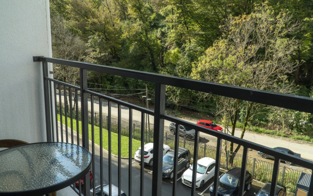 Studiya Kapri Khaus Chetyrekhmestnaya Zhk Letniy Flat