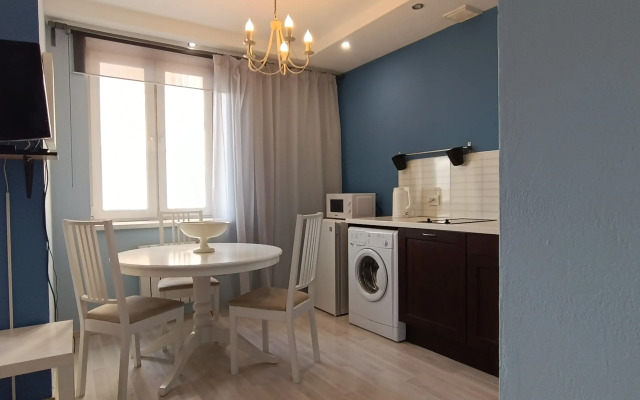 Apartments Bibliotechnaya 45