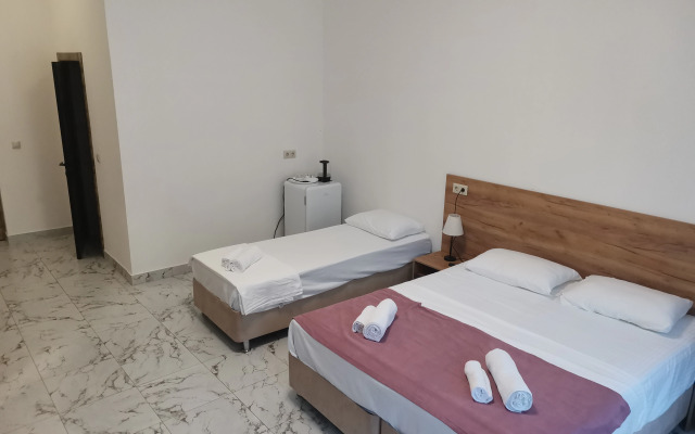 Dom U Morya Guest house