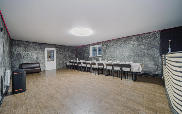 Teply Kottedzh Ryadom S Aeroportom Private house