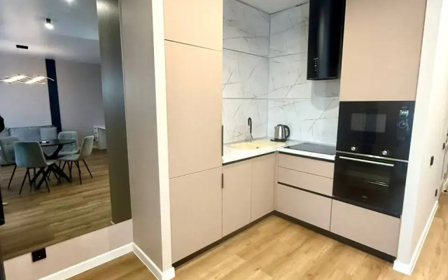 Апартаменты Двухкомнатные на Айской