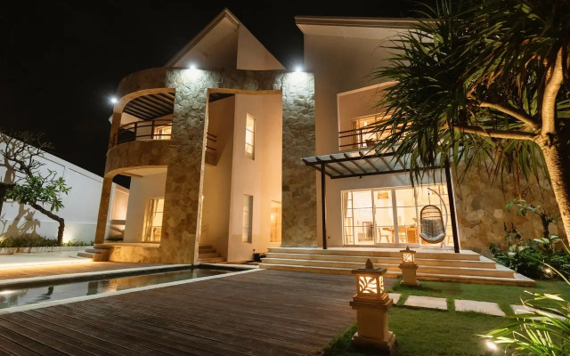 Nalas Villa