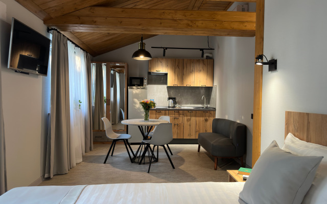 Ozero Apartments