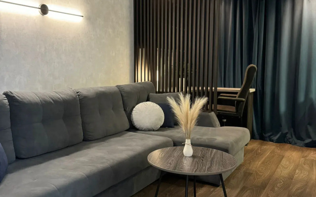 Prostornaya dvukhkomnatnaya dlya semyi Flat