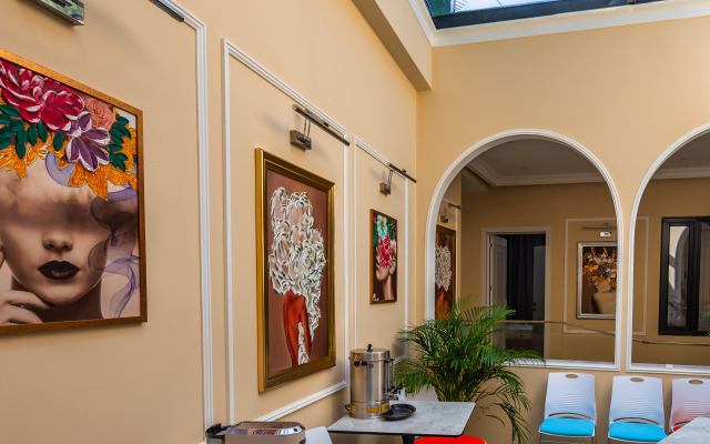 Hillside City Center Boutique-Hotel