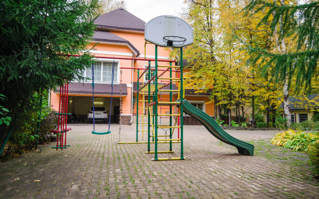 Balashikha. Kalinina d. 1 Private house