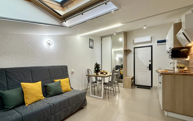 Апартаменты №3 "Полулюкс" на мансардном этаже