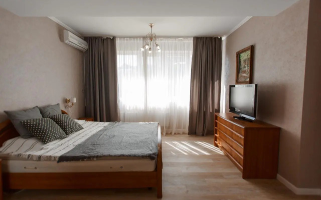 Rivyera Flat
