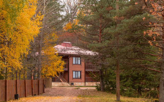 Valday Hunting & Country Club Hotel
