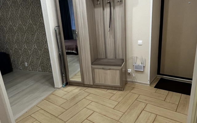 Uyutnaya kvartira ryadom s Naberezhnoy Apartments