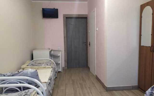 Gostevoy Dom Prigorodnaya 2 Guest House