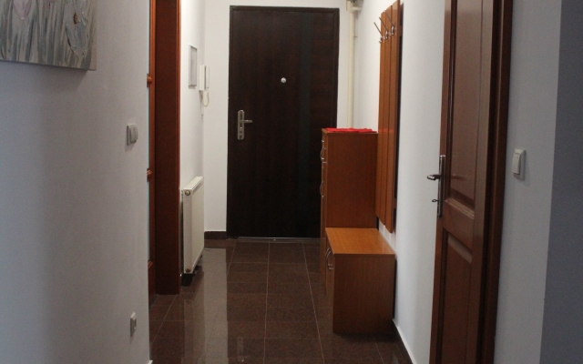 Uncle Apartments