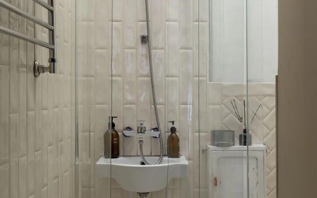 Ryadom S Letnim Sadom I Rekoy Fontanka Apartments