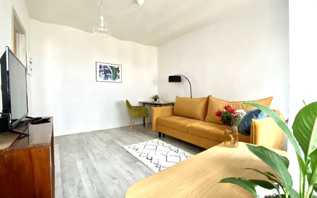 Квартира Mузыка кpыш, тихая и уютная