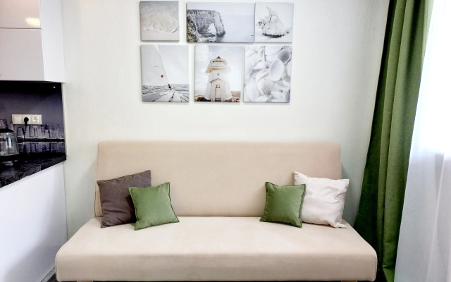 V Serdtse Vostochnogo Rayona Flat