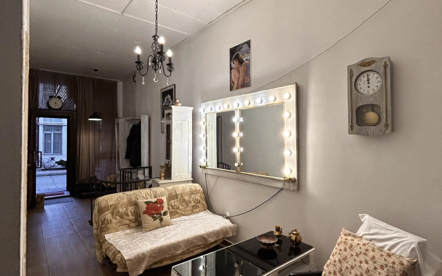 Квартира Лофт на Набережной c Отдельным Входом и 2-мя Санузлами