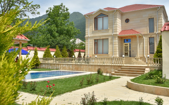 Foothills Villa