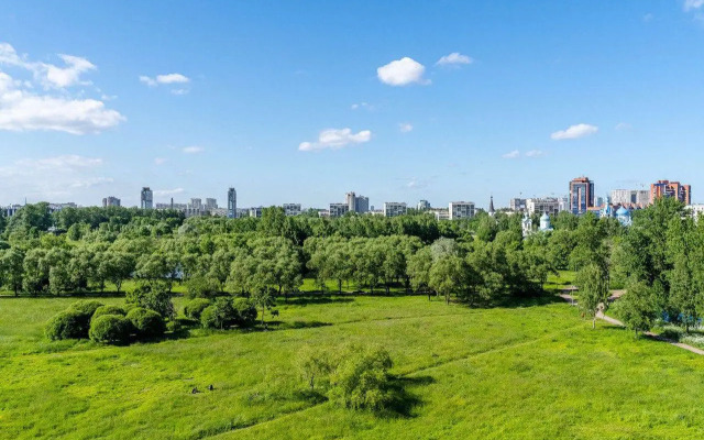 Uyutniye 1-Komnatniye S Vidom Na Park Apartments