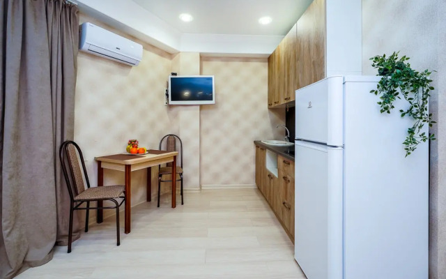 4 Krymskiy Mamayka Apartment