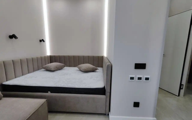 S Potryasayuschimi Vidami Apartments