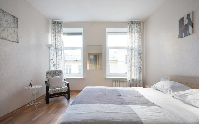 Апартаменты 1912 на богемной Петроградке