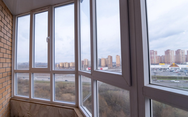 V tsentralnom rayone na troikh Apartments