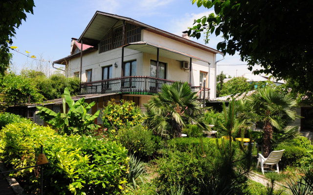 Kosta Guest House