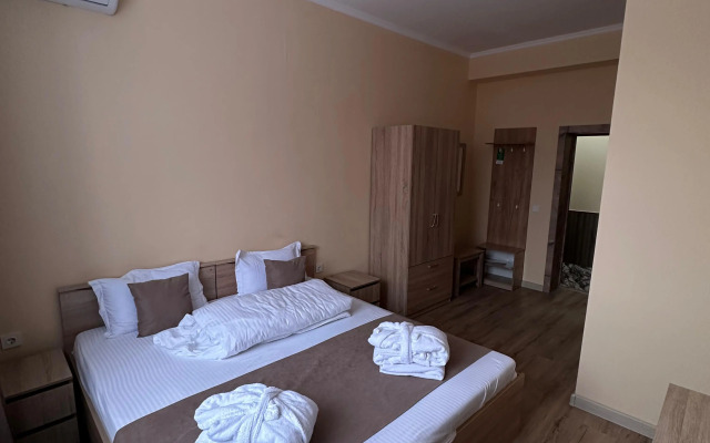 Belon Garden Hotel