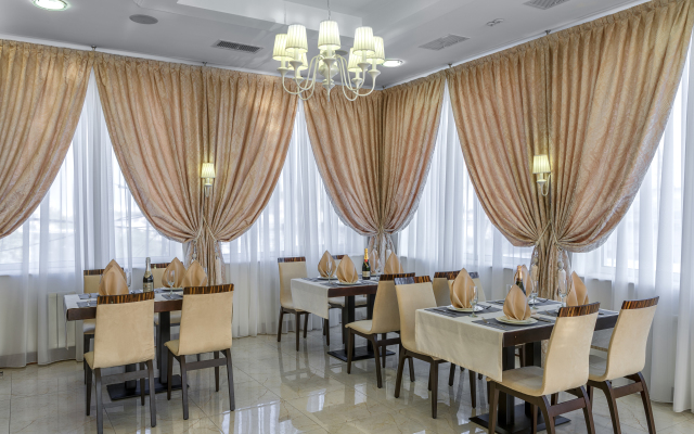 Отель Alarus Luxe Hotel & Restaurant