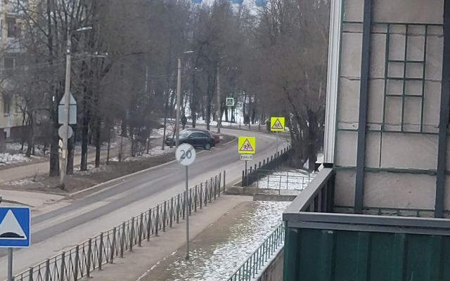 Na Lomonosova U Pruda Flat