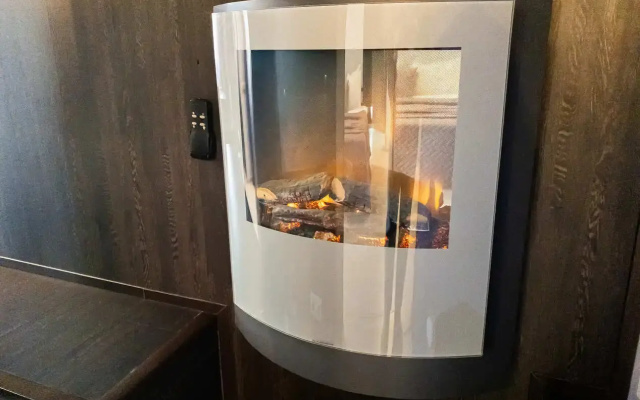 Apartamenty semejnye s kaminom u TC Akvamoll