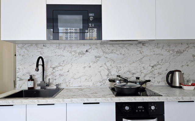Dobryij dom ryadom s RZhD-meditsina Apartments