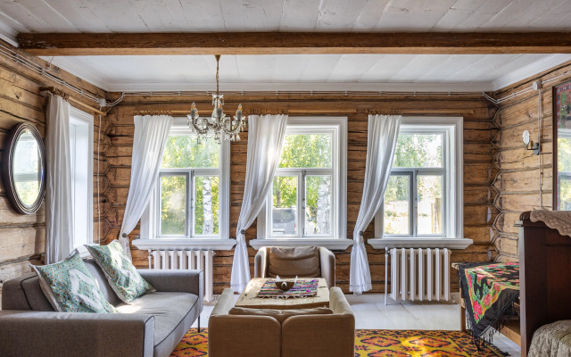 Гостевой дом Дымов дача-Желтый дом