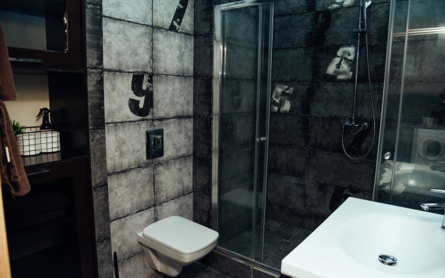 Апартаменты на Демонстрации №5